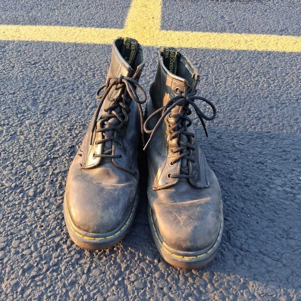 Vintage Dr. Martens Made in England Black Leather Thrashed Combat Boots 10
